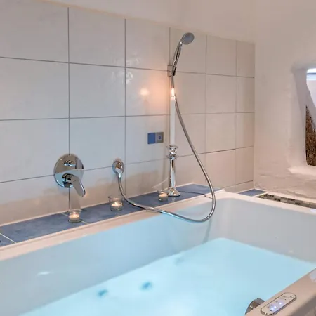 Seewald: Grosse Sauna, Garten | 5 Min. | 20 Personen Seewald