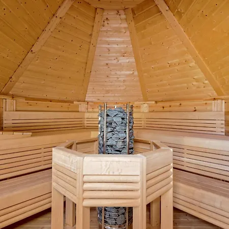 Seewald: Grosse Sauna, Garten | 5 Min. | 20 Personen Casa de Férias *