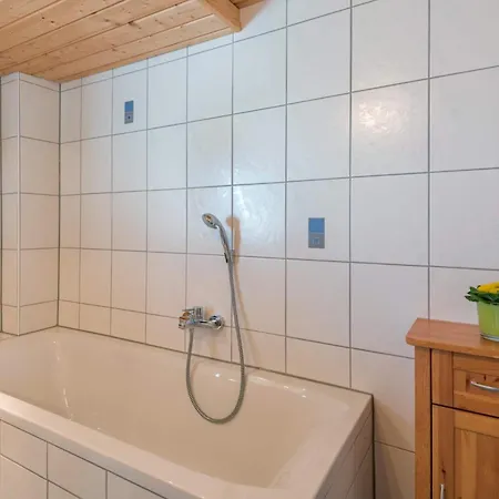 Seewald: Grosse Sauna, Garten | 5 Min. | 20 Personen Seewald